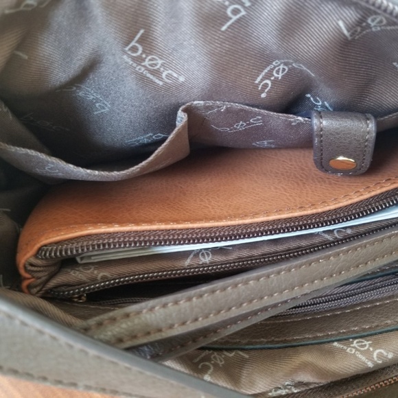 b·ø·c purse with wristlet - Picture 4 of 7